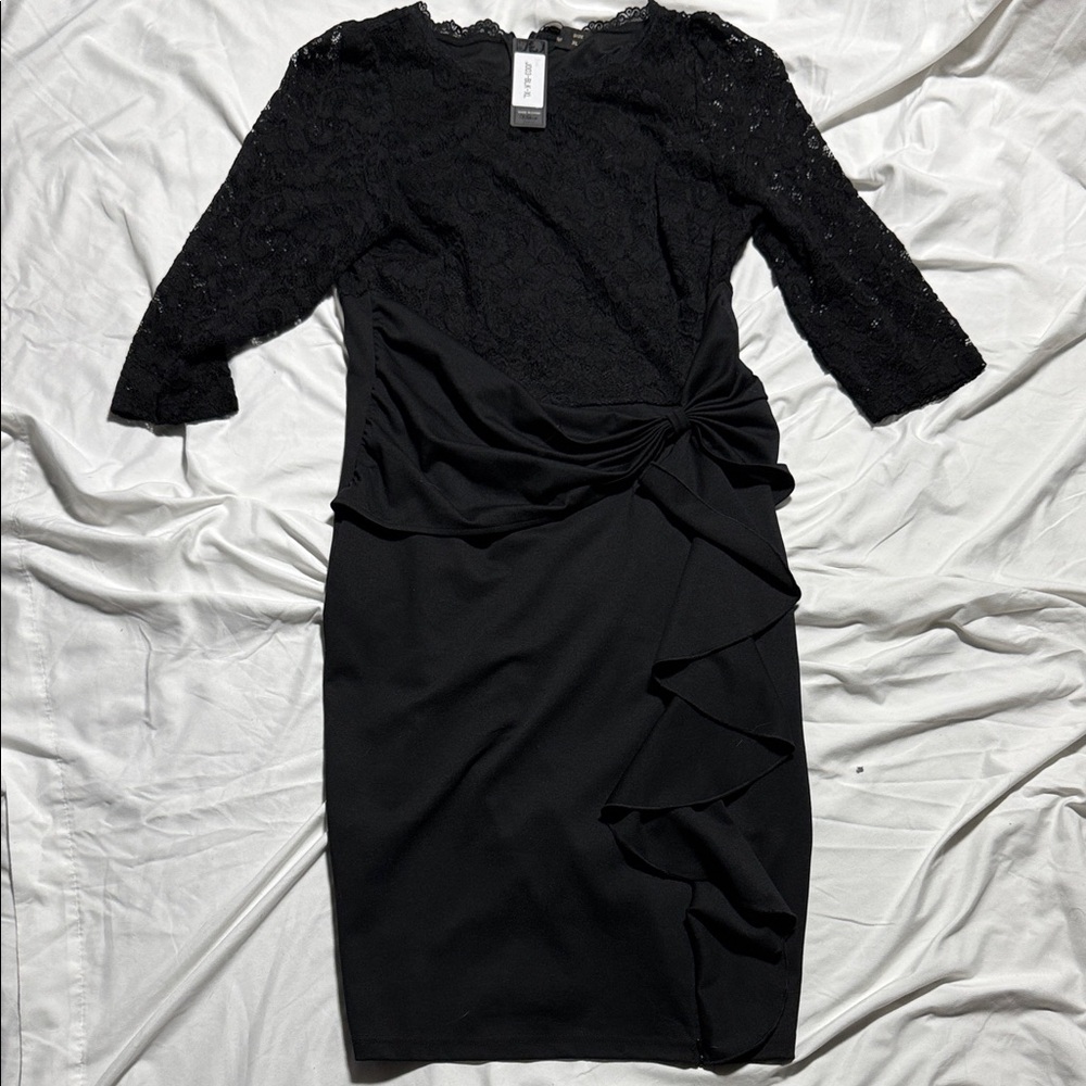 Elegant Black Lace Dress with Ruffle Detailing and Zip Up Side Slit